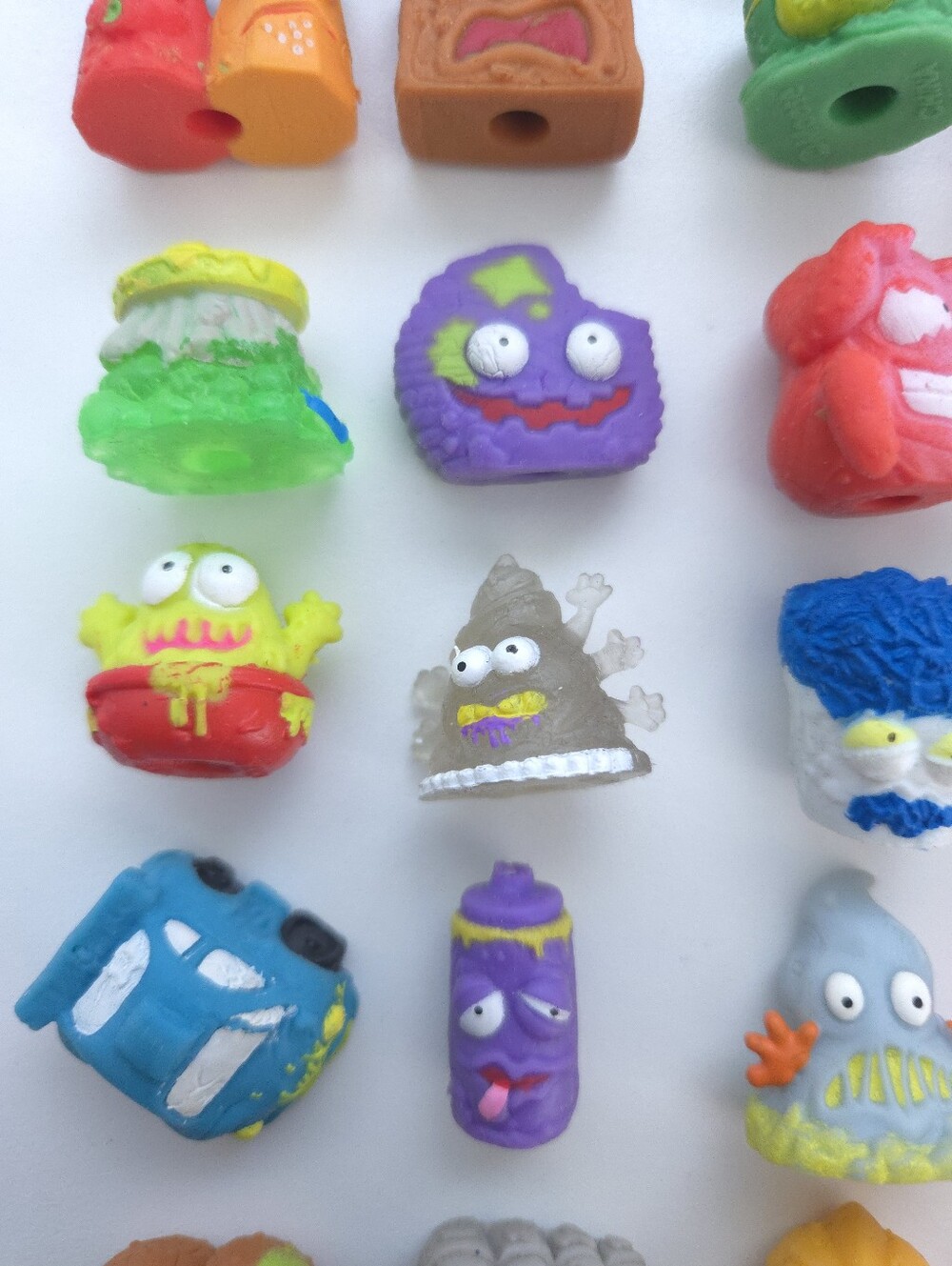 Moose Toys Track Pack Grossery Gang Mini Figures and Trash Cans - Picture 5 of 16